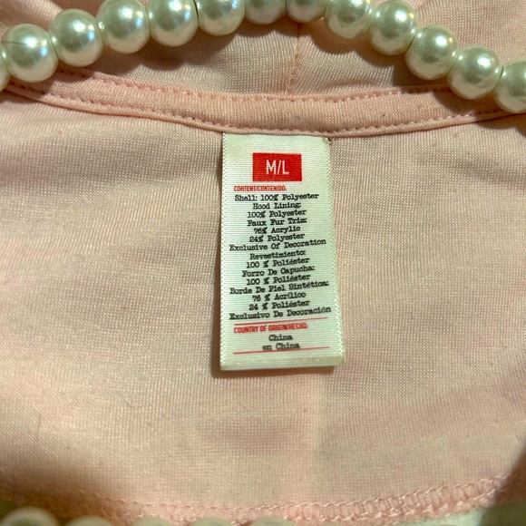 Target 🎯 Unicorn 🦄  Onesie with gold wings ! Size Med Great condition ! Only 1! - Picture 3 of 7